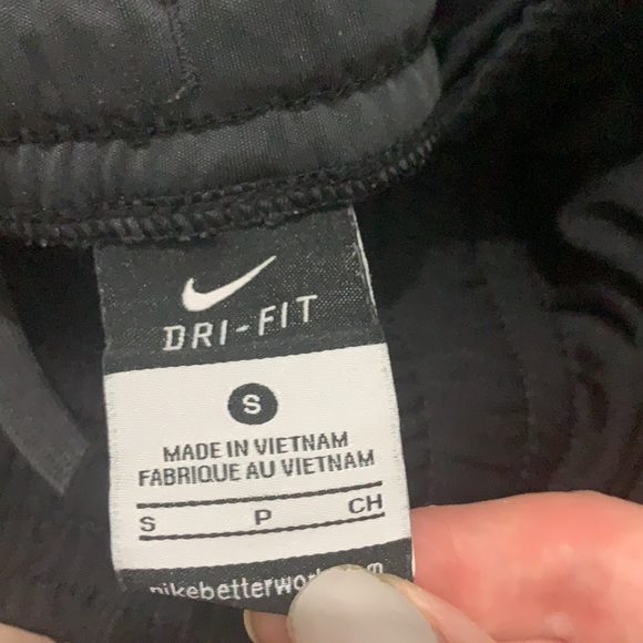 Nike Dryfit running shorts - Picture 4 of 4